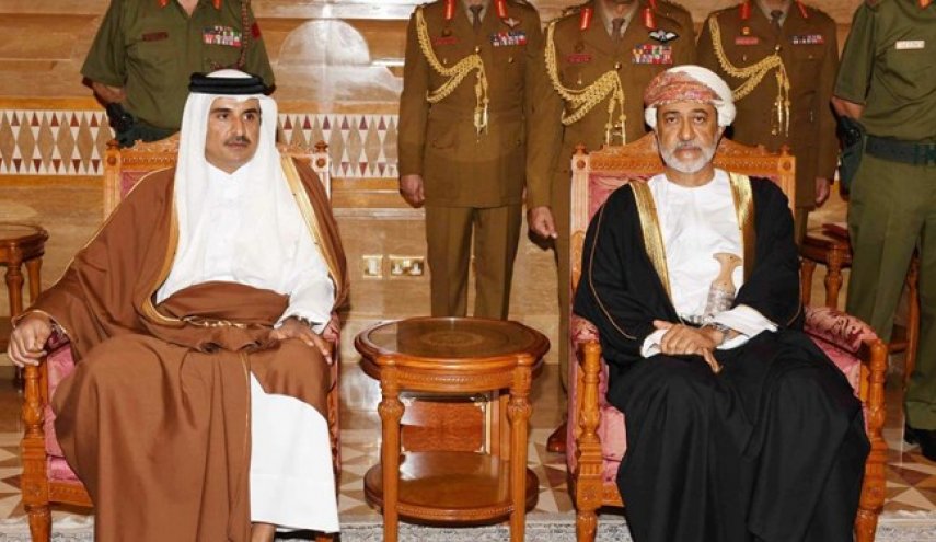 تماس تلفنی سلطان عمان با امیر قطر