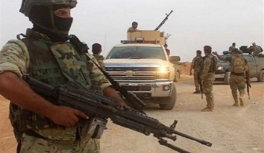 دستگیری ۶ تروریست و کشف انبار مهمات داعش در غرب عراق