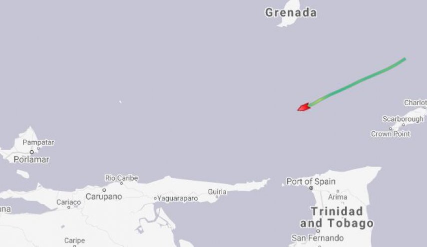 دخول أول ناقلة نفط ايرانية الى المياه الفنزويلية
