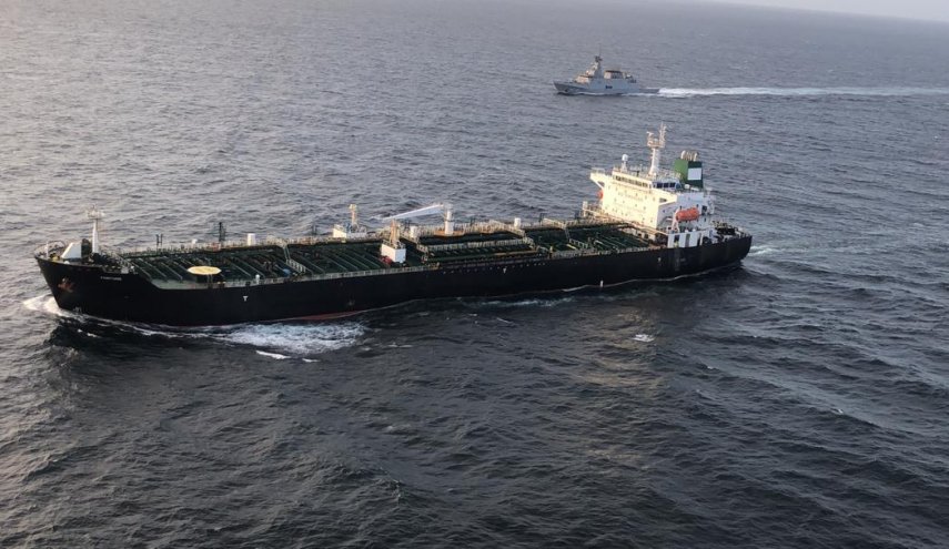 تصاویری از اسکورت نفتکش ایرانی در آب های ونزوئلا