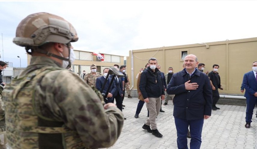 أول وزير تركي يدخل الاراضي السورية بصورة غير شرعية