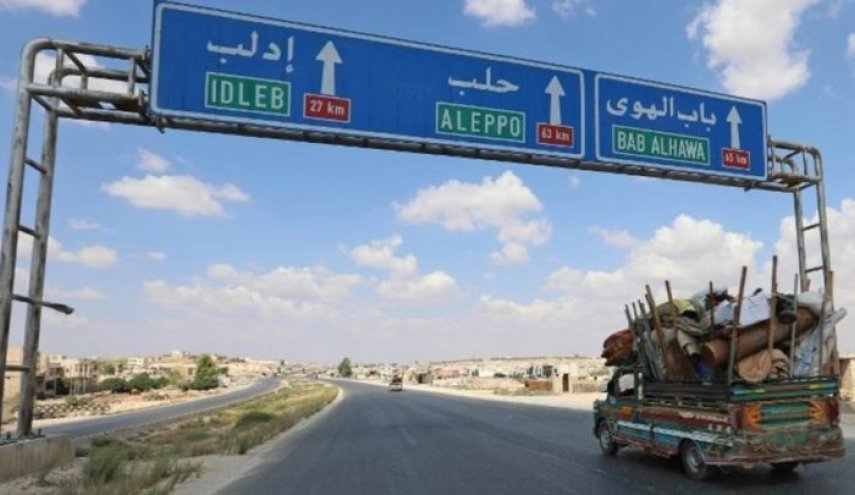 سوريا.. تسيير قوافل سيارات مدنية وشاحنات على الطريق الدولي M4