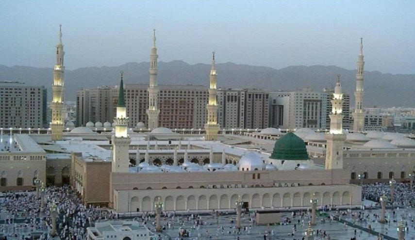 غدا.. إعادة فتح المسجد النبوي و90 ألف مسجد في السعودية