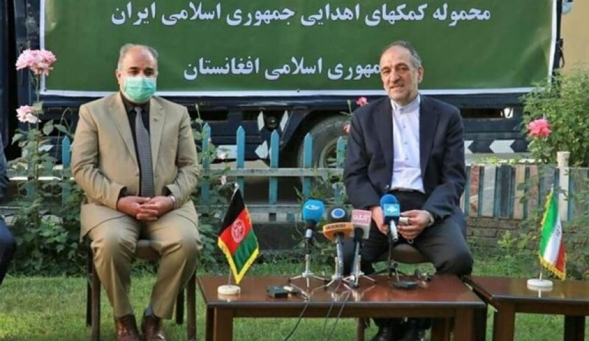 إيران تسلم شحنة مساعدات طبية لوزارة الصحة الأفغانية
