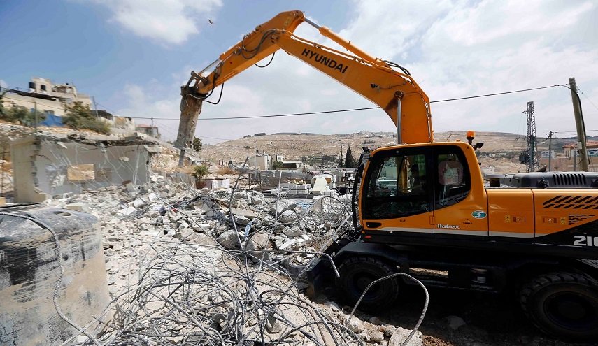الاحتلال يهدم 6 منشآت قيد الإنشاء في القدس المحتلة
 