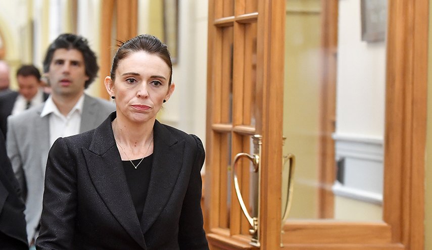 رئيسة وزراء نيوزيلندا عن حادثة مينيابوليس: شعرت بالذعر