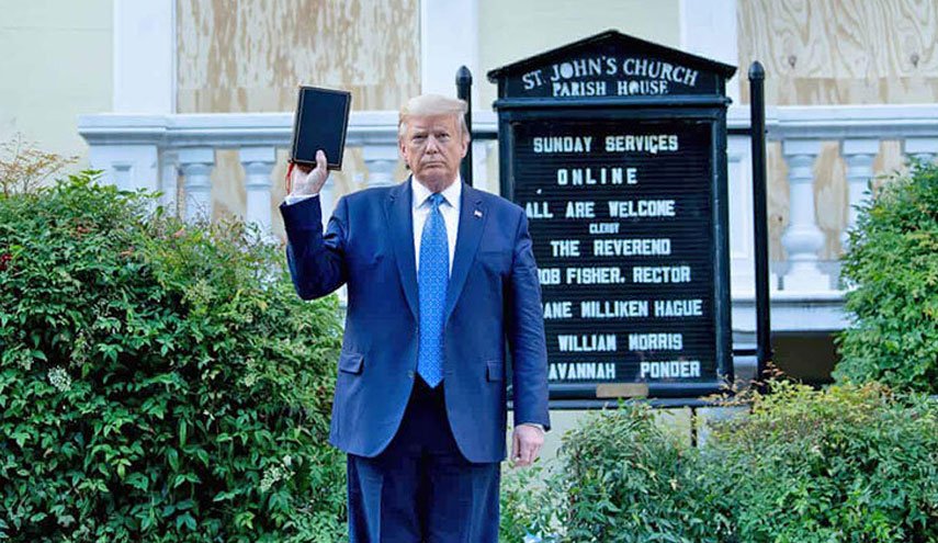 واکنش بایدن به اقدام ترامپ در استفاده از ارتش برای سرکوب مردم بخاطر گرفتن یک عکس کنار کلیسا