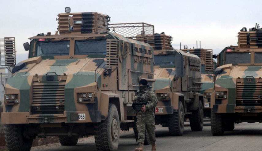 أنقرة: مقتل جندي تركي وإصابة اثنين آخرين في إدلب
