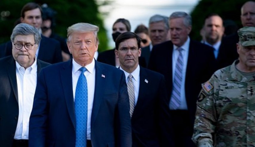 انتقاد شدید مقامات آمریکایی از تصمیم ترامپ برای استفاده از ارتش در مقابل معترضان