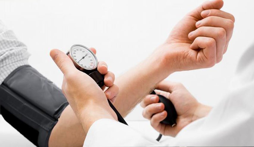 صدمة لمرضى ضغط الدم... دراسة تكشف مفاجأة للمصابين بكورونا
