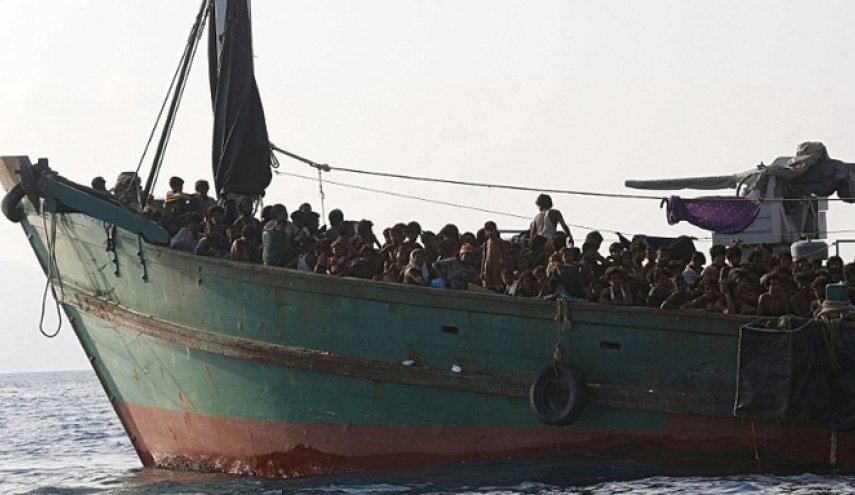 ماليزيا تعتقل مهاجرين من الروهينغا عند مياهها الإقليمية
