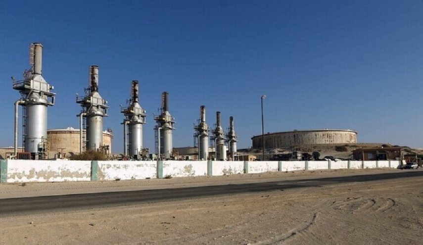 ليبيا.. إغلاق حقل الشرارة النفطي للمرة الثانية في 24 ساعة
