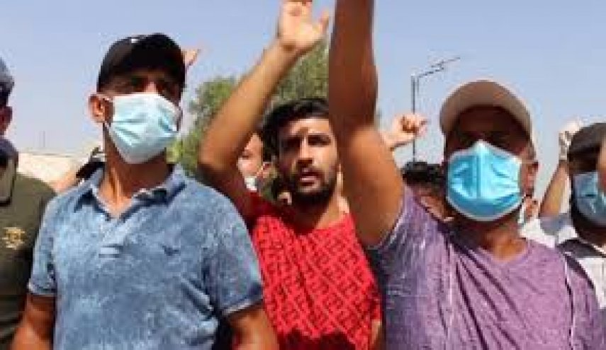 تظاهرات استان های جنوب عراق در اعتراض به وضعیت خدماتی