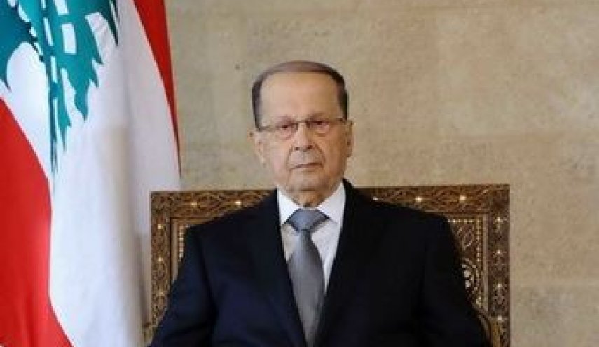  الرئيس اللبناني يحذر من الفتنة الطائفية 