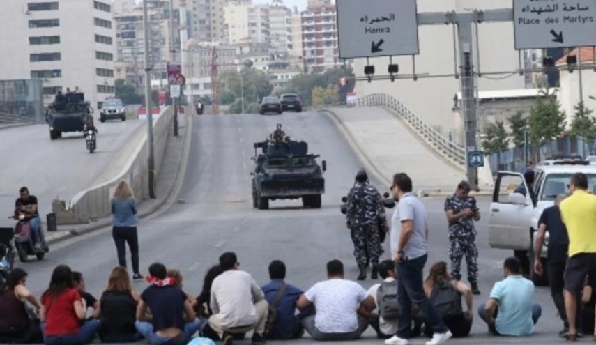 ادامه اعتراضات لبنانی‌ها به اوضاع اقتصادی
