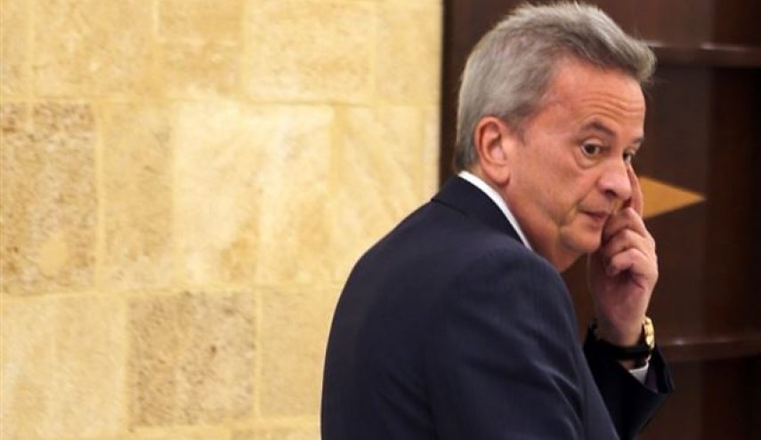 حاكم مصرف لبنان نجا من إقالة في اللحظات الأخيرة!