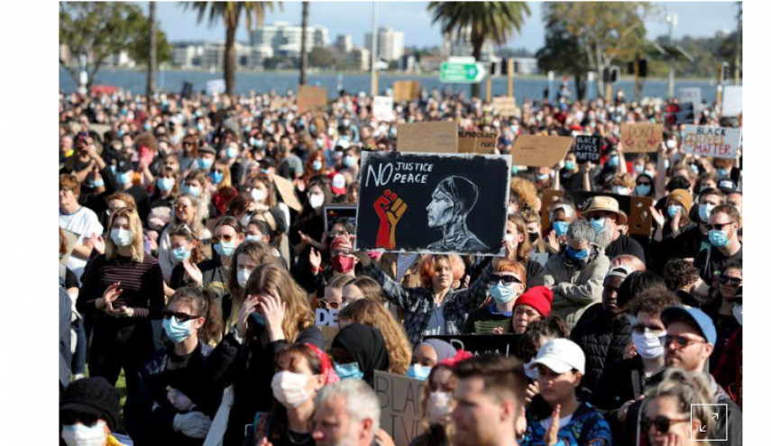 تظاهرات حاشدة تعم أستراليا ضد العنصرية 