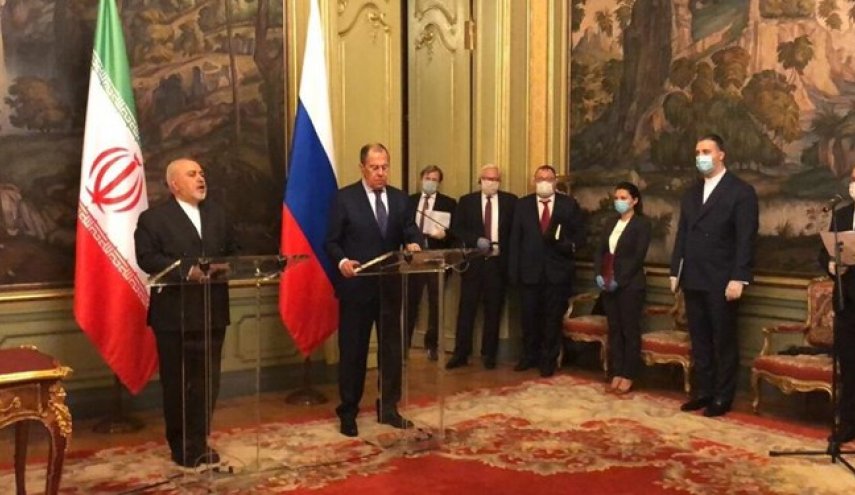 ظریف: ایران و روسیه مصمم به مقابله با رویکردهای یک‌جانبه برای بحران‌های جهانی هستند
