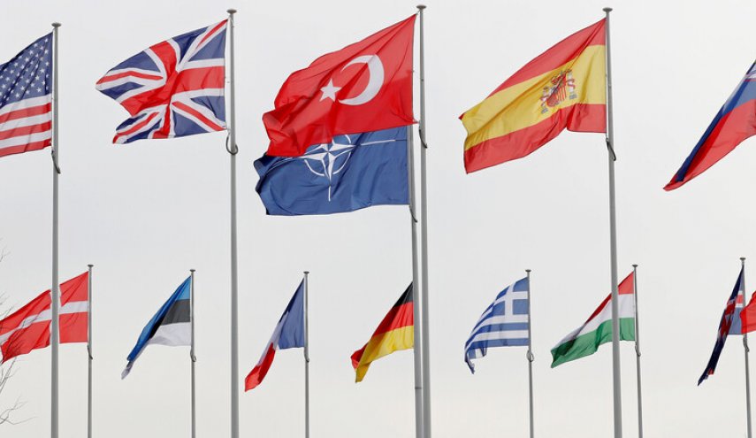 فرنسا: الناتو دفن رأسه في الرمال أمام تصرفات تركيا !