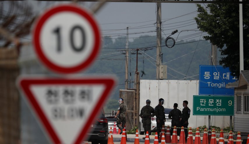 بيونغ يانغ تعيد جنودها إلى نقاط المراقبة في المنطقة منزوعة السلاح