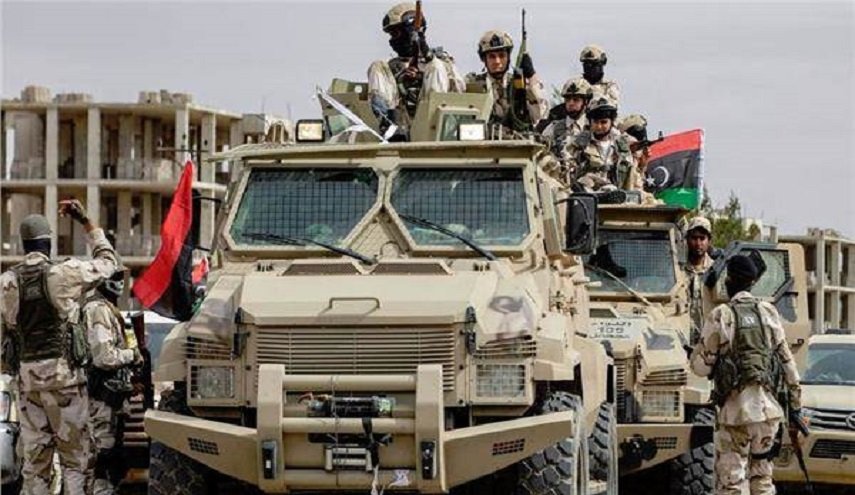 قوات حفتر تطلق دوريات لتأمين الهلال النفطي الليبي