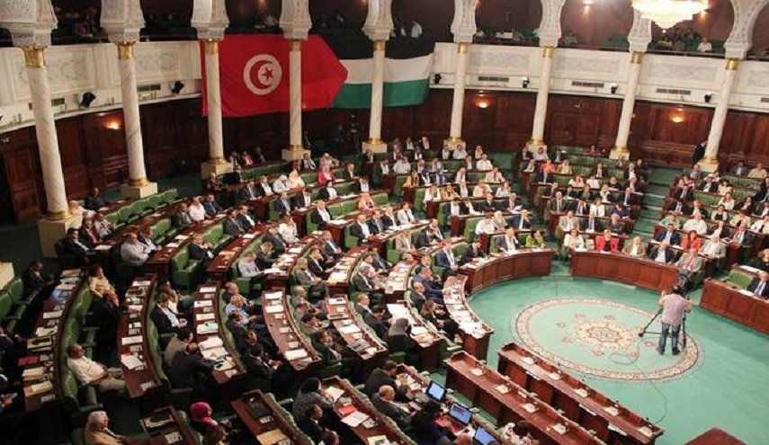 تونس: جلسة برلمانية ساخنة ومطالبات باستقالة رئيس الحكومة