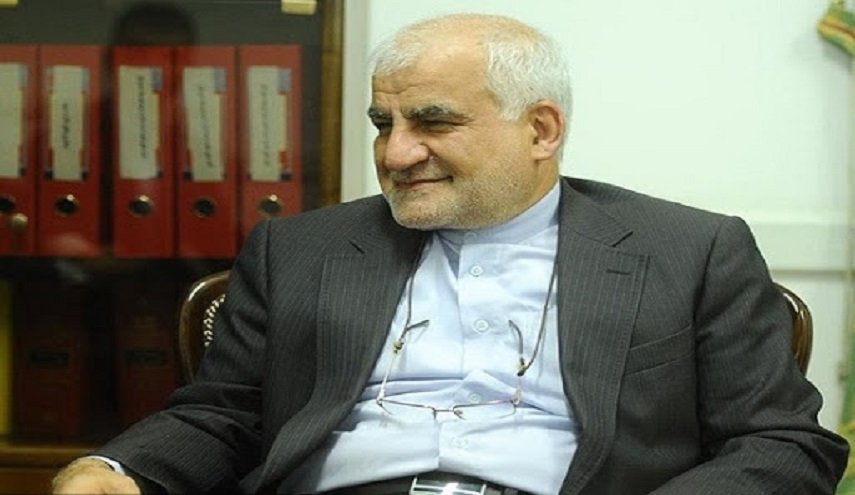 سفير ايران في بکين:  نبذل ما بوسعنا من اجل حل مشاكل طلبتنا الجامعيين 