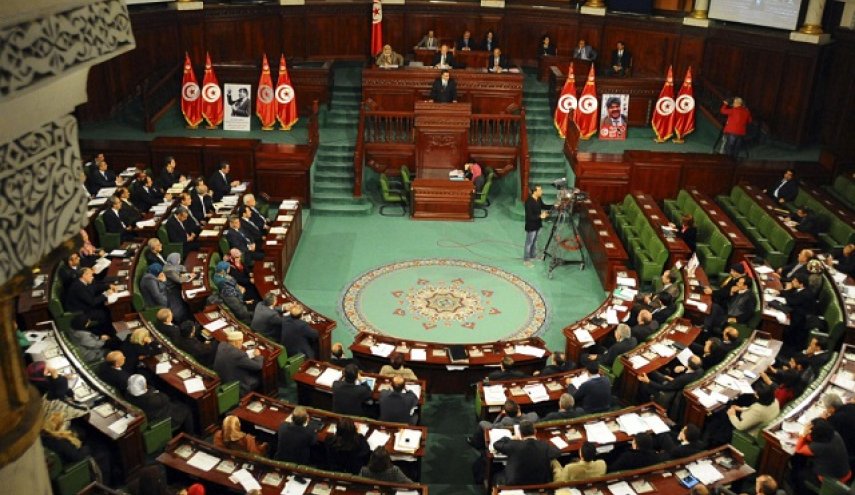 پارلمان تونس به دنبال سلب رأی اعتماد از نخست وزیر
