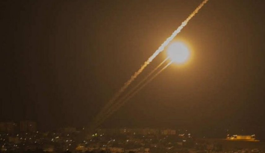 جيش الاحتلال يزعم: إطلاق صاروخين من غزة على مستوطنات الغلاف
