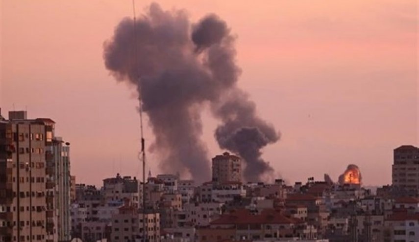 حملات هوايی و توپخانه‌ای رژیم صهیونیستی به مواضع مقاومت در غزه 
