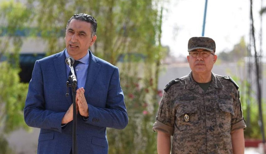 وزير الدفاع التونسی يحذر اطراف أجنبية من...؟ 