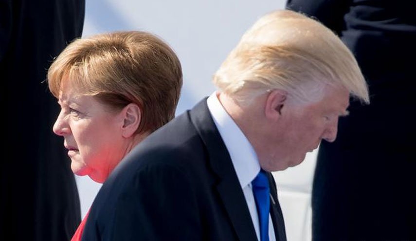پیشنهاد مرکل به اروپائیان در باره دنیای بدون رهبری آمریکا