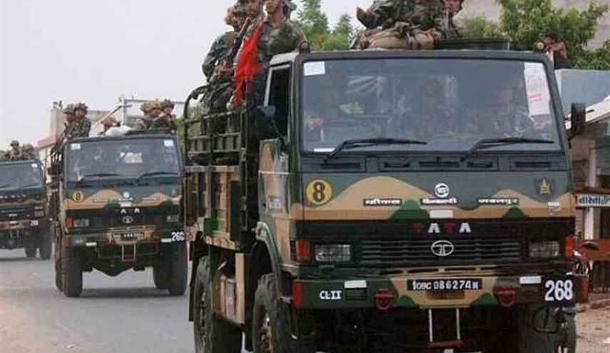 نظامیان هندی نوجوان ۱۲ ساله کشمیری را با کامیون زیر گرفتند

