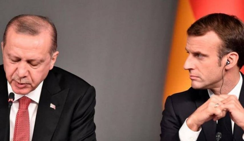 ماکرون: دخالت ترکیه در لیبی برای اروپا خطر دارد