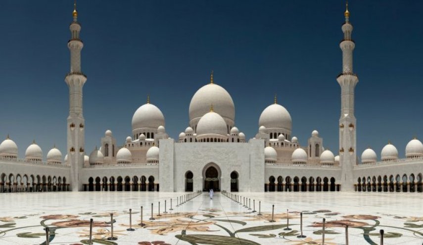 الإمارات تعلن عن موعد فتح المساجد ودور العبادة في البلاد