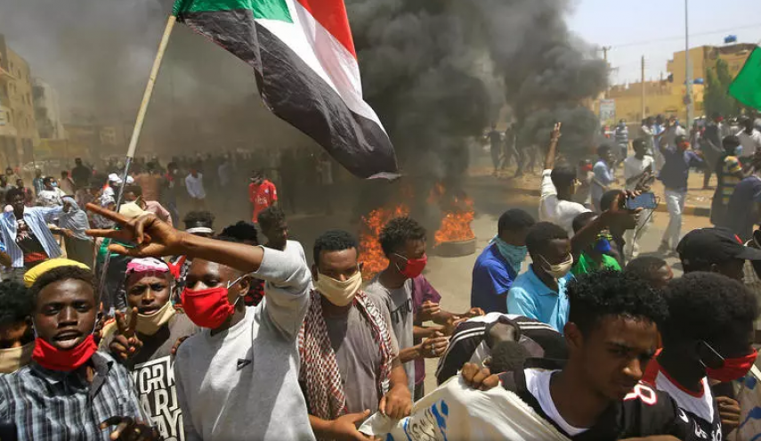 السودان.. عشرات المصابين في تظاهرات دعت اليها لجنة الاطباء