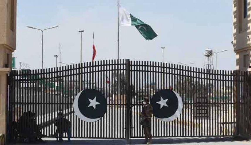 باكستان تقرر اعادة فتح 4 معابر حدودية جديدة مع ايران