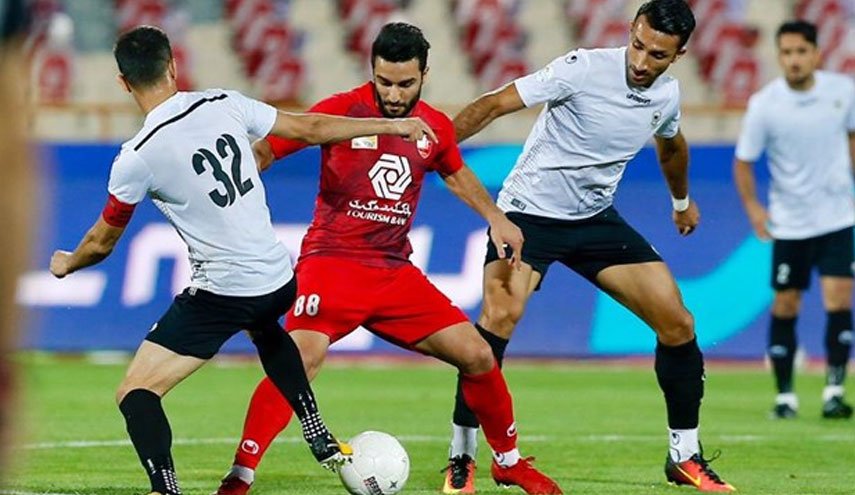لیگ برتر فوتبال/‌ فرصت‌طلبی ترابی پرسپولیس ۱۰ نفره را به ۳ امتیاز رساند