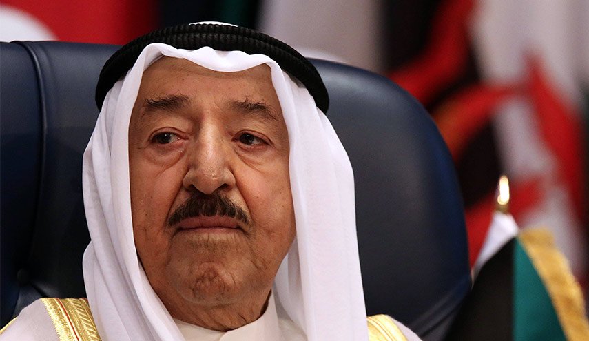 أمير الكويت يدعو إلى الحزم في مكافحة الفساد