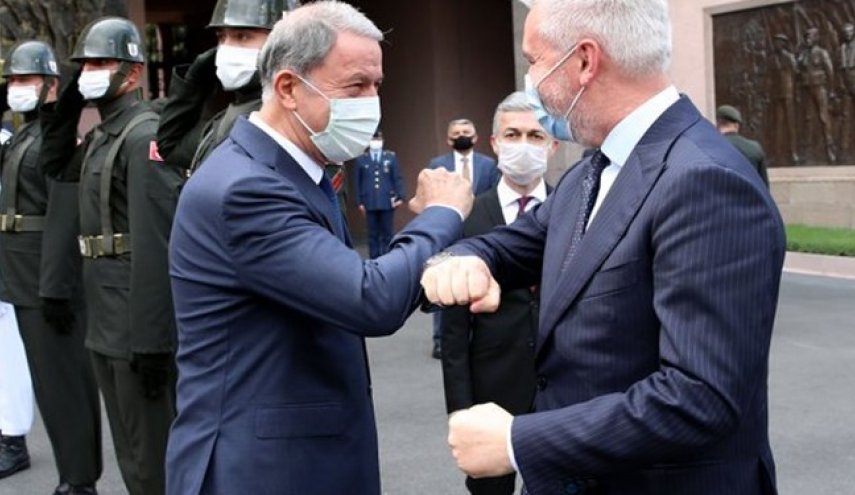 وزرای دفاع ترکیه و ایتالیا در آنکارا دیدار کردند
