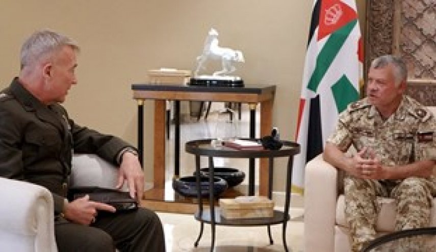 دیدار فرمانده تروریست‌های «سنتکام» با شاه اردن 