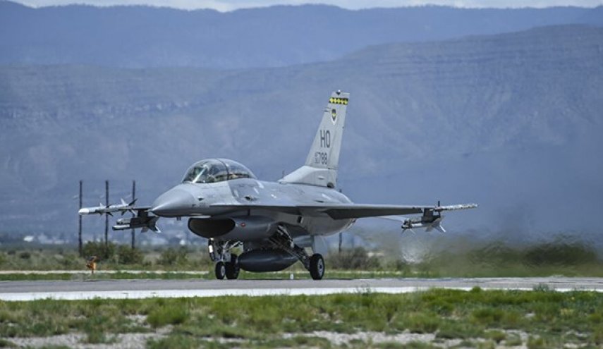 «اف ۱۶» آمریکا در پایگاه هوایی «نیو مکزیکو» سقوط کرد