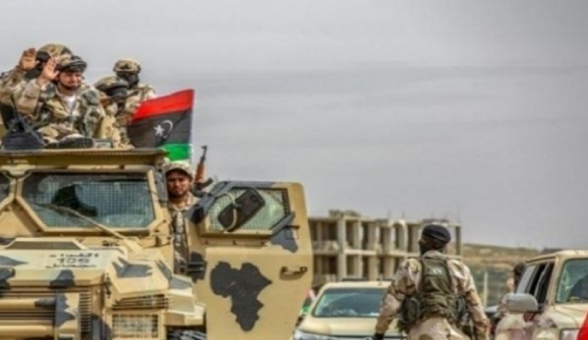 انتقال تجهیزات نظامی مصر برای شبه نظامیان خلیفه حفتر
