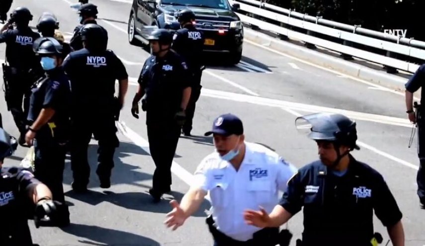 نیویورک به خواسته مردم برای اصلاح پلیس تن داد
