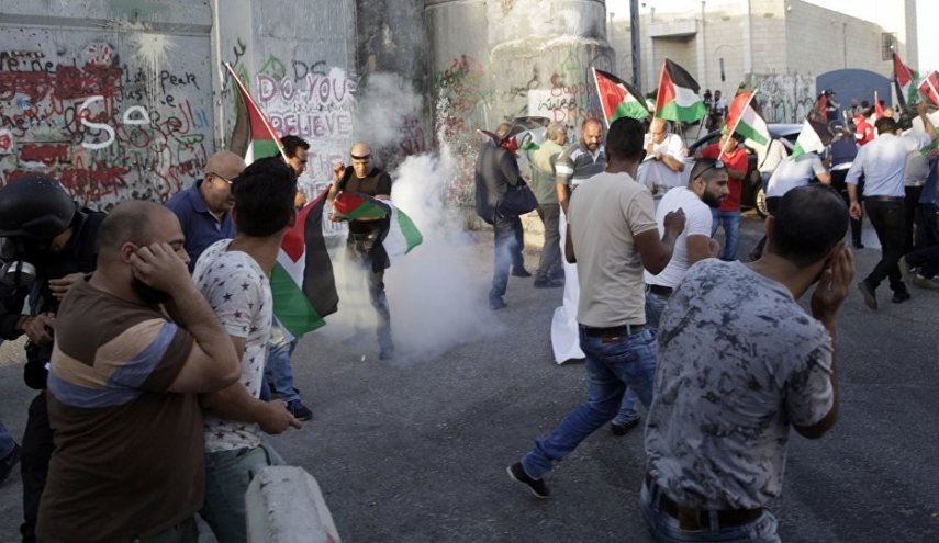 الاحتلال يقمع مسيرة مناهضة للاستيطان في نابلس