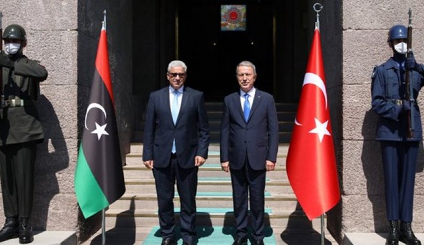 دیدار وزیر کشور دولت وفاق ملی لیبی با وزیر دفاع ترکیه
