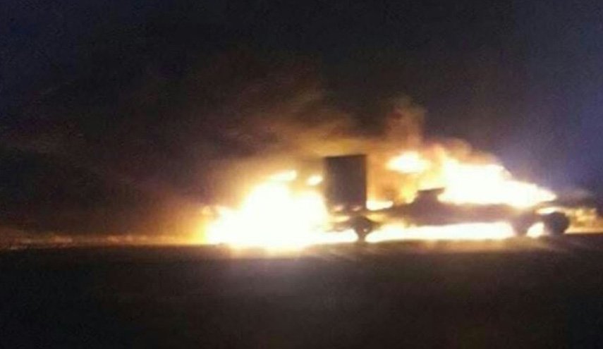 حمله به کاروان نیروهای آمریکایی در عراق/ چندین خودرو کاروان آمریکایی آتش گرفته و در حال سوختن است