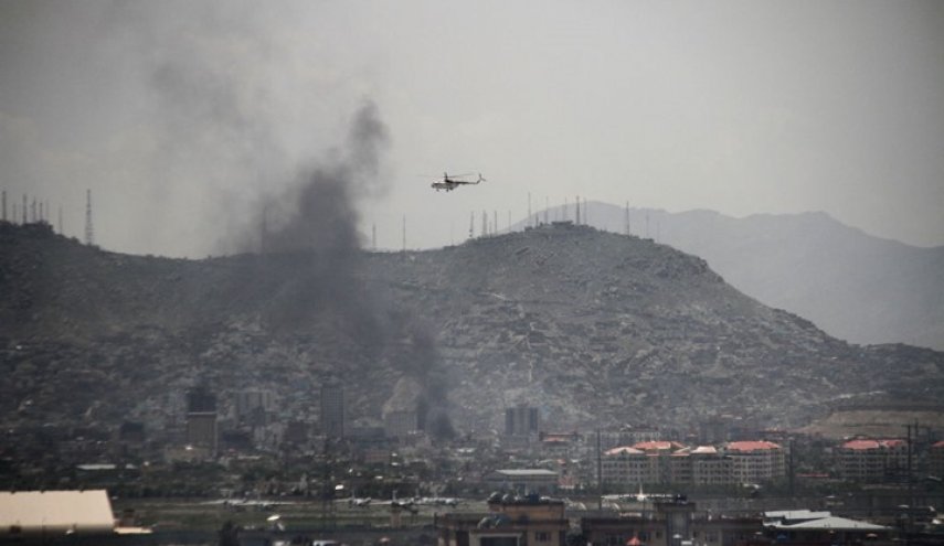 مقتل 45 من المدنيين وأعضاء من طالبان في ضربات جوية شرق افغانستان