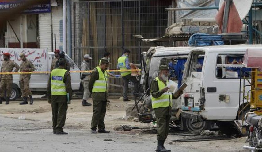 انفجار تروریستی در منطقه شیعه نشین پاکستان/ دست کم ۲۰ نفر زخمی شدند