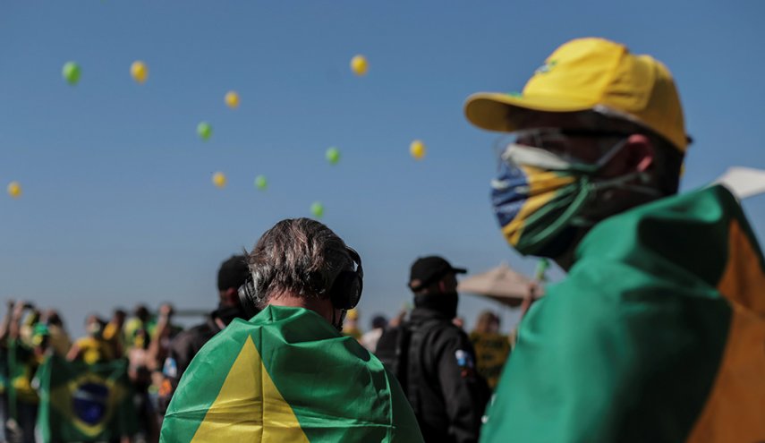 البرازيل تسجل ما يقارب 600 الف إصابة جديدة بكورونا 